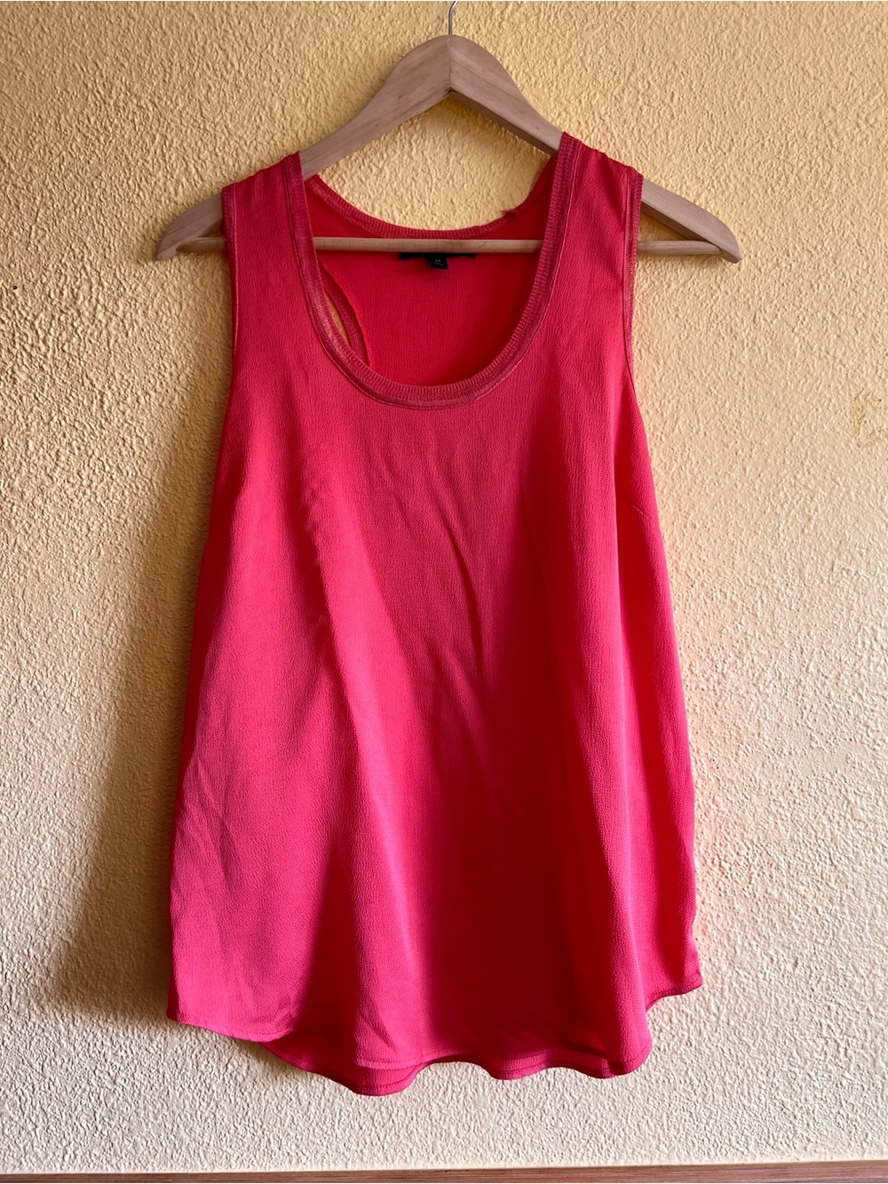 Banana Republic Scoop Neck Tank Top - Coral Pink